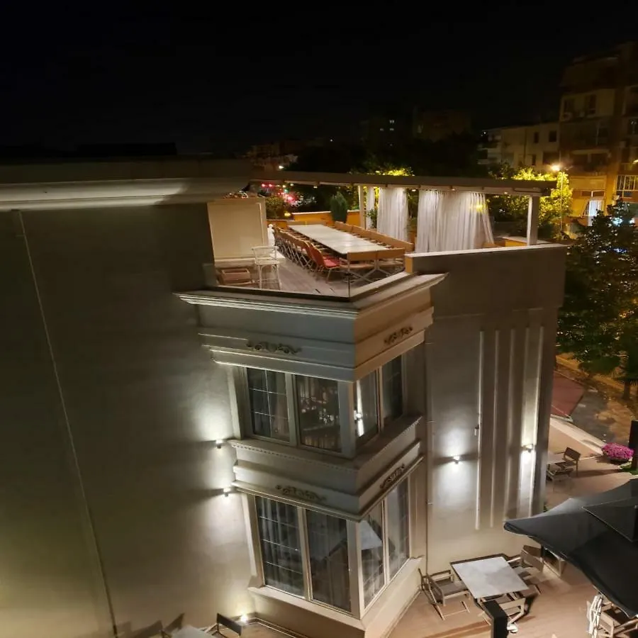 Classic Hotel Tirana 4*,
